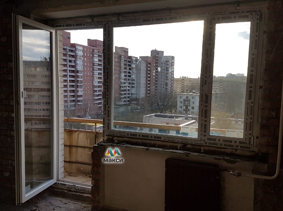 Монтаж балконной двери и окна профиль Rehau